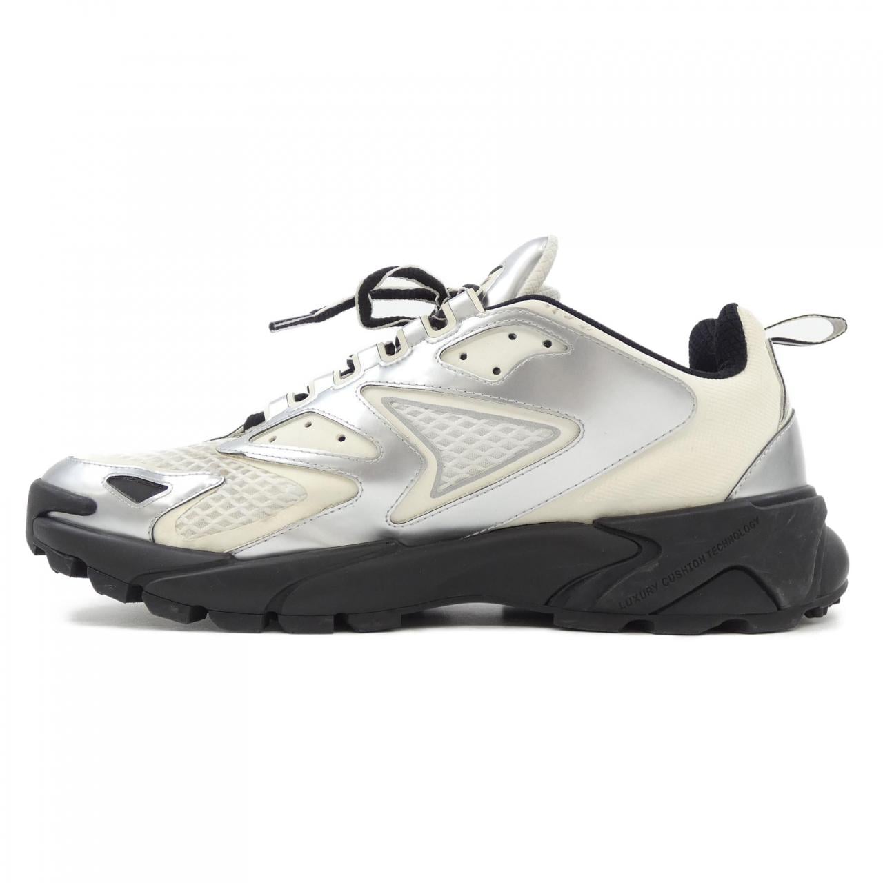 ルイヴィトン LOUIS VUITTON タティックライン スニーカー