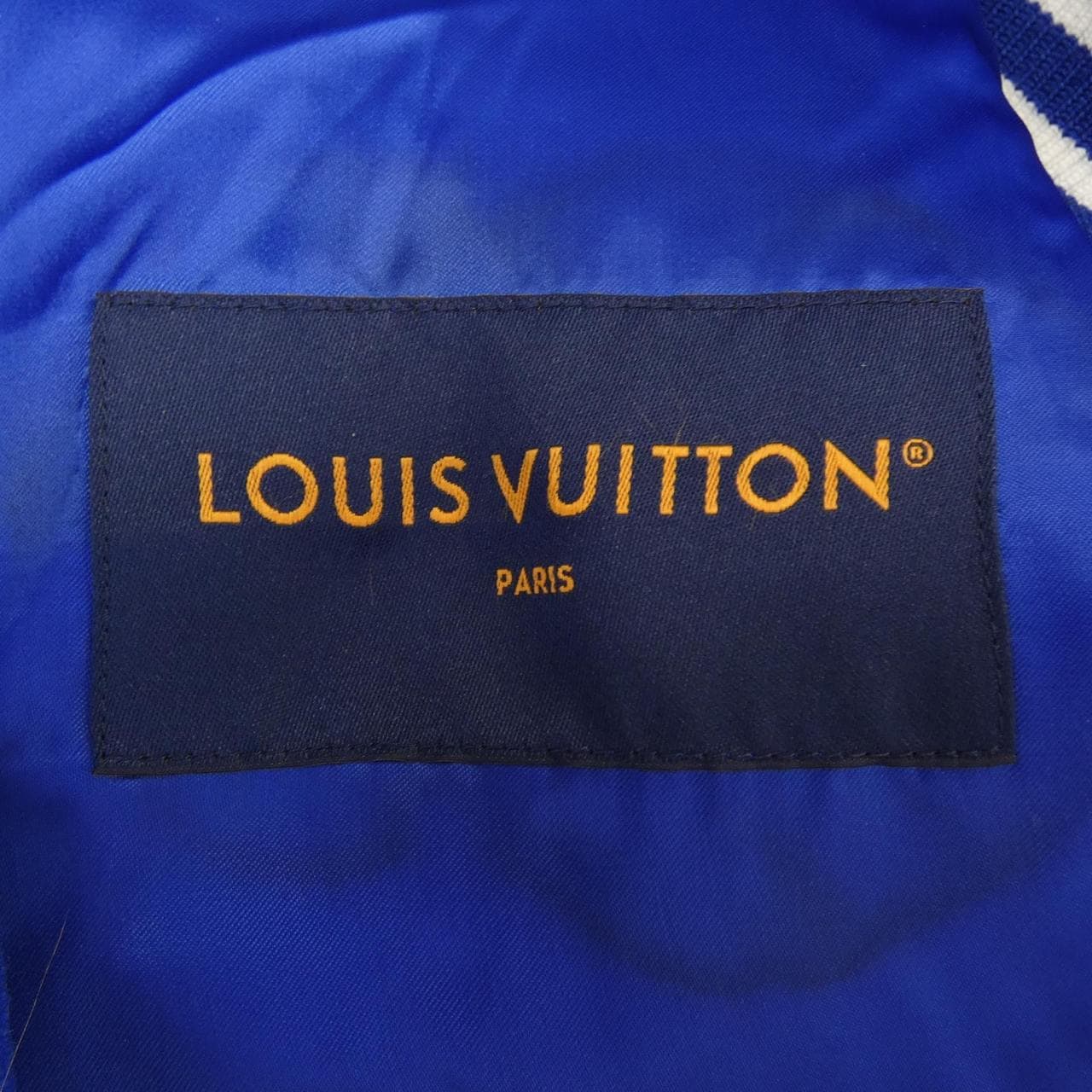 ルイヴィトン LOUIS VUITTON エンブロイダードバーシティブルゾン HPL66ECAW スタジャン