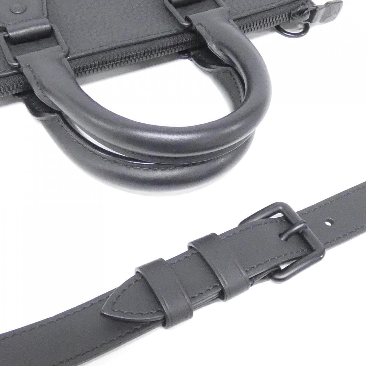 ルイヴィトン トリヨン モノグラム サック プラ クロス M21884 バッグ