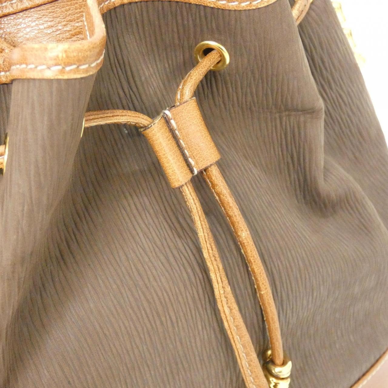 ロエベ ショルダーバッグ