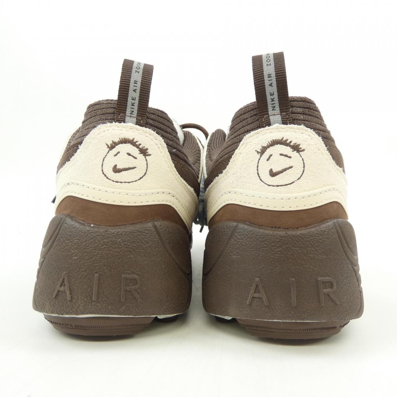 ナイキ NIKE HQ3072-400 スニーカー