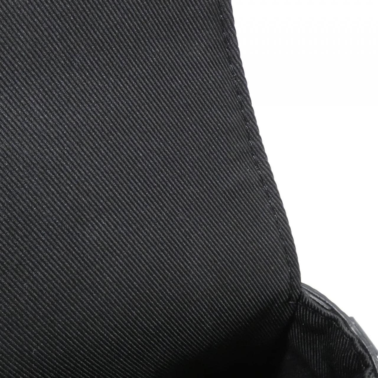 ルイヴィトン モノグラム マカサー Sロック ヴェルティカル ウエアラブル ウォレット M82535 ショルダーバッグ