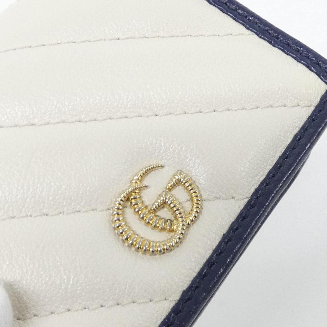 グッチ GG MARMONT 573811 0OLFX 財布