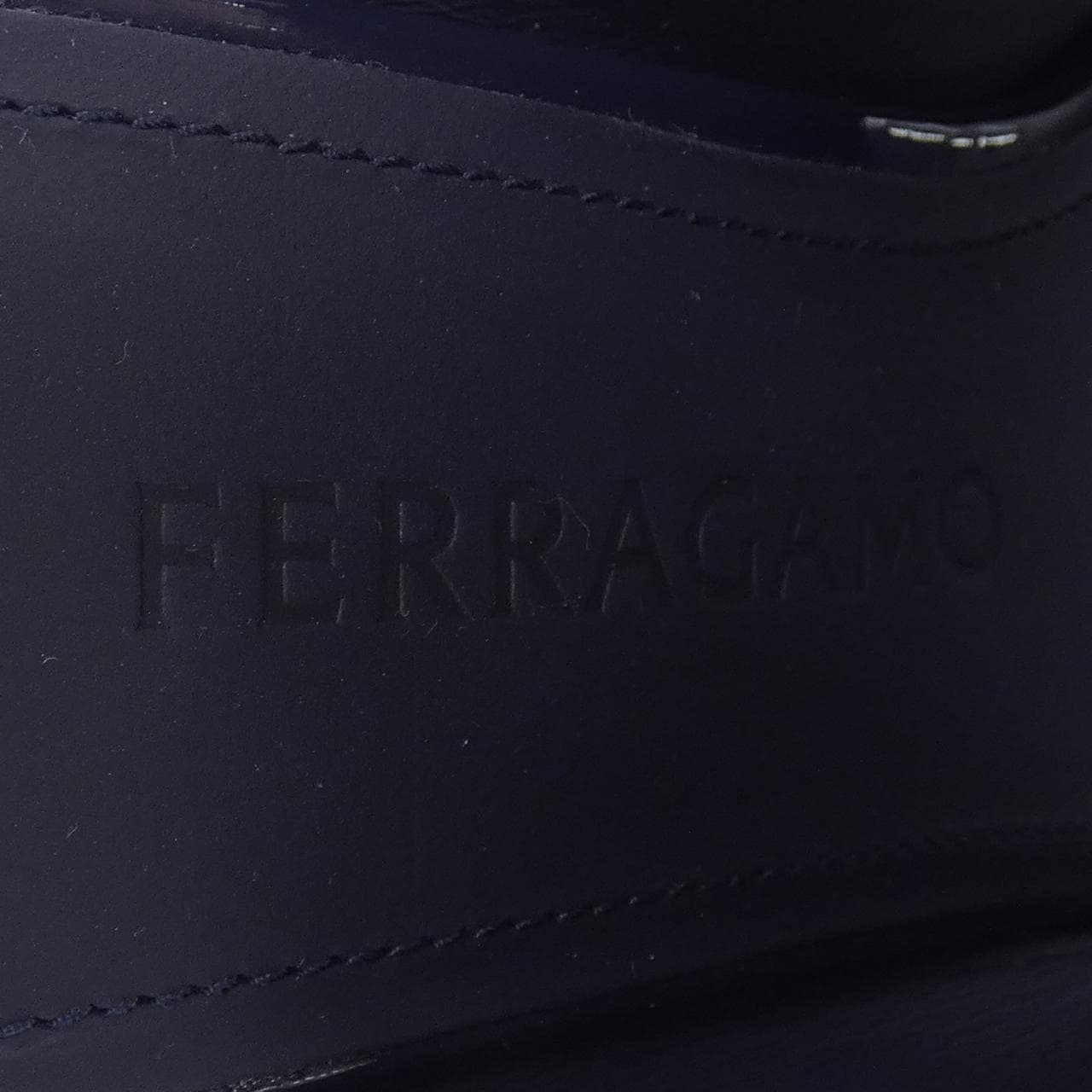 サルヴァトーレフェラガモ SALVATORE FERRAGAMO サンダル