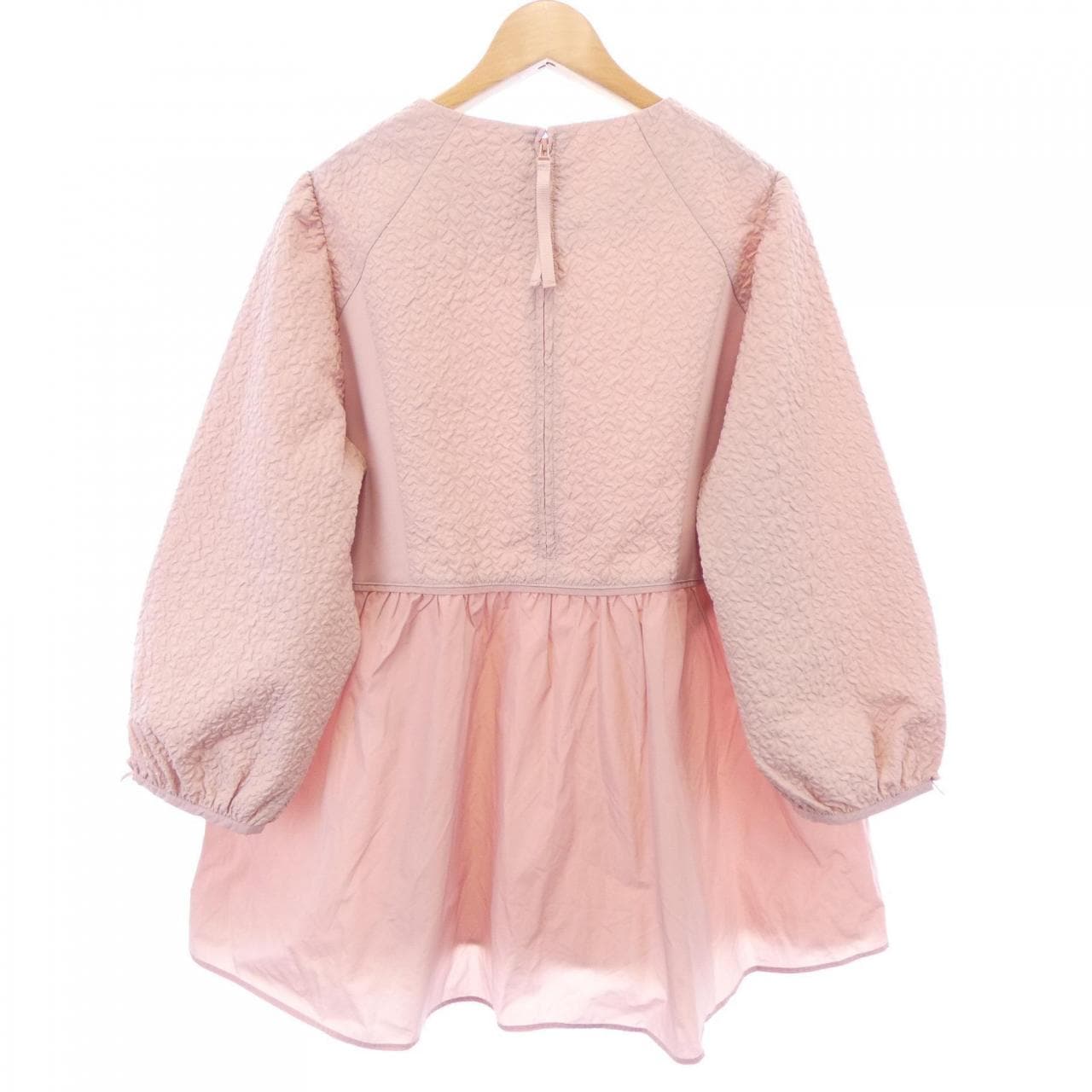 スーパービューティー SUPER BEAUTY トップス