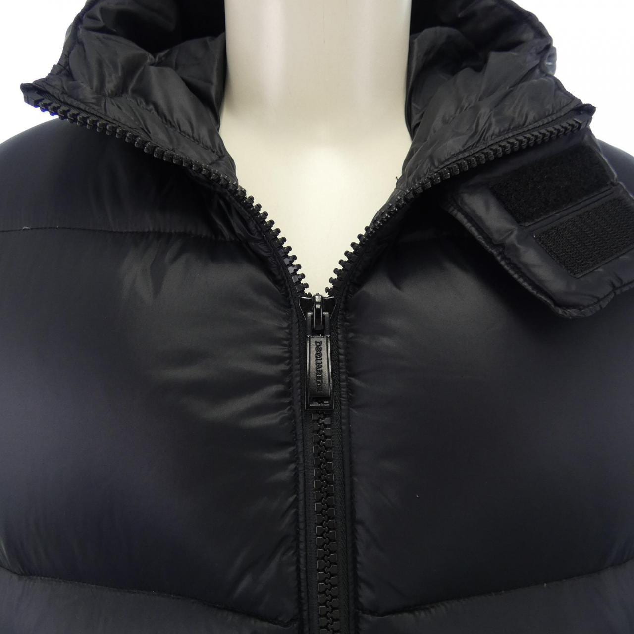 ディースクエアード DSQUARED2 S71FB0235 ダウンベスト