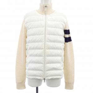 モンクレール MONCLER 20919B00002 ダウンジャケット