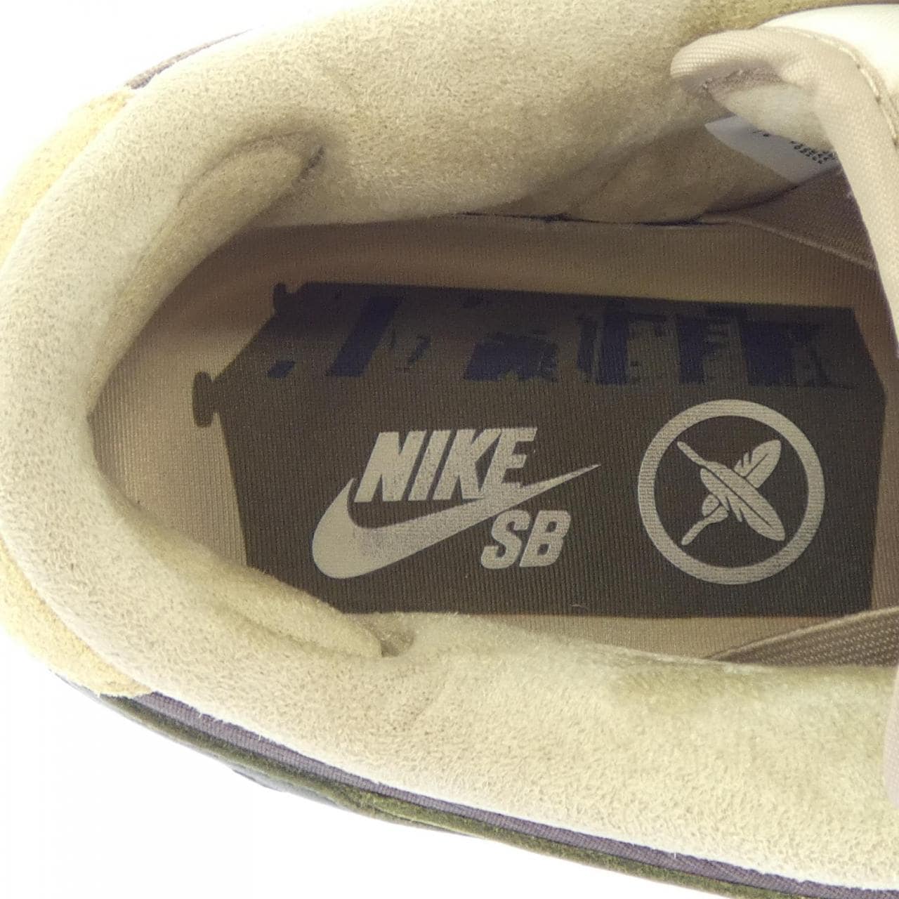 ナイキ NIKE HF8022-300 スニーカー