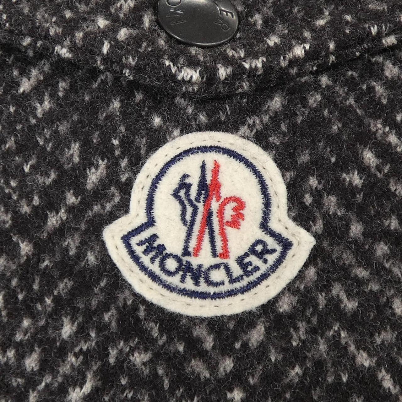 モンクレール MONCLER A20914033805 MONTGENEVRE ダウンジャケット