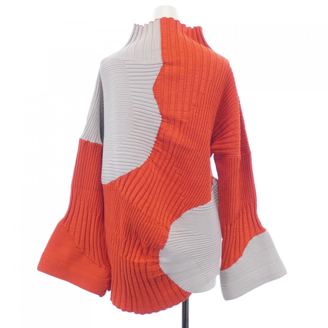 イッセイミヤケ ISSEY MIYAKE IM23KN251 トップス