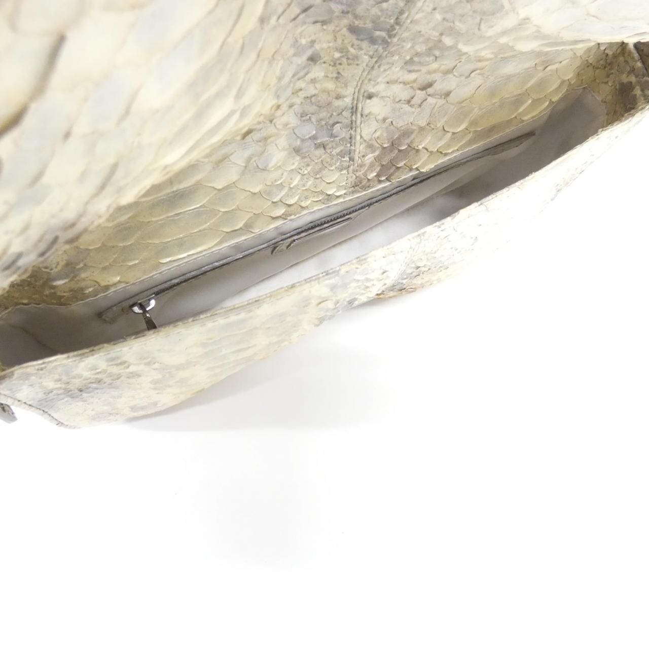 フェンディ バゲット 8BR000 JW7 ショルダーバッグ