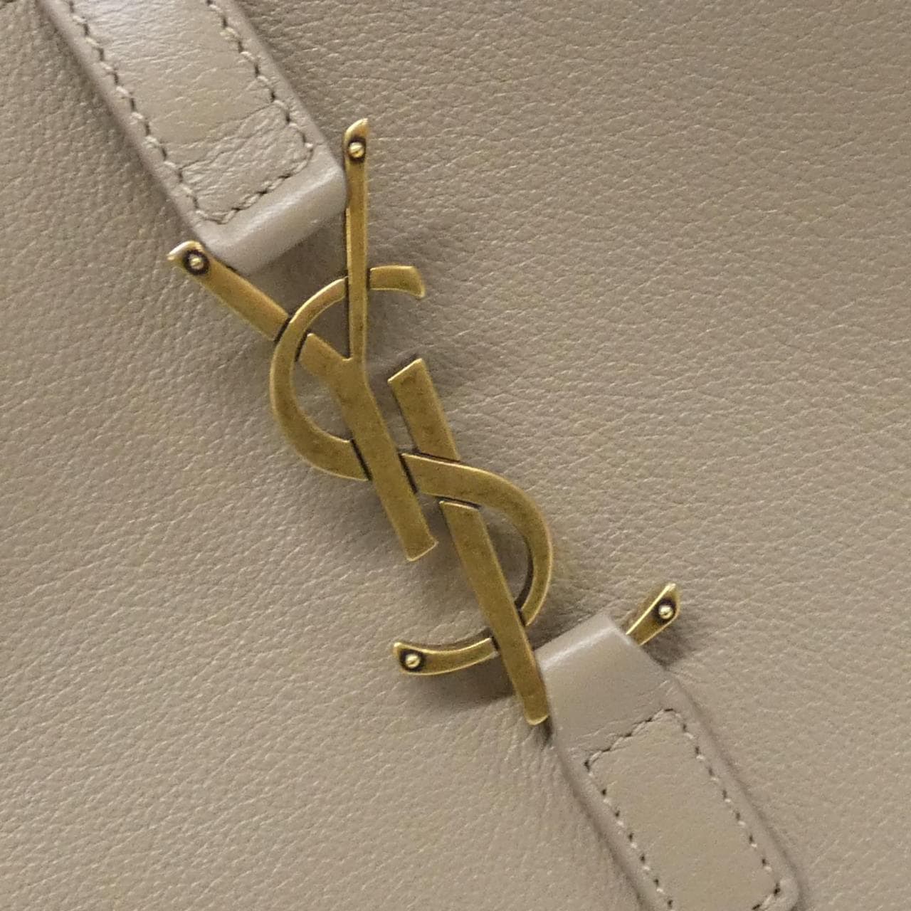 SAINT LAURENT LE 5 A 7 柔软小号713938 AAAUQ 单肩包