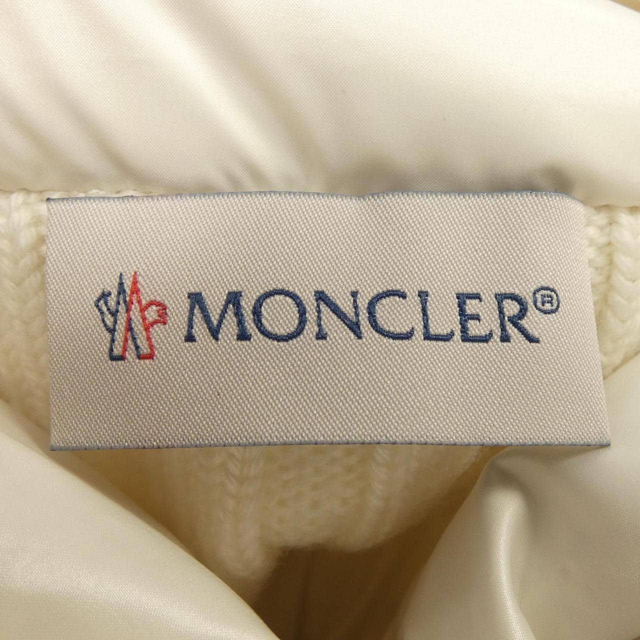 モンクレール MONCLER ダウンジャケット