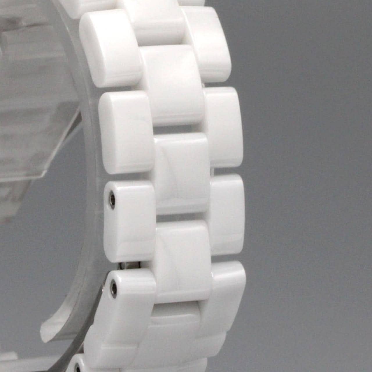 シャネル J12 33mmセラミック H0968 セラミック クォーツ