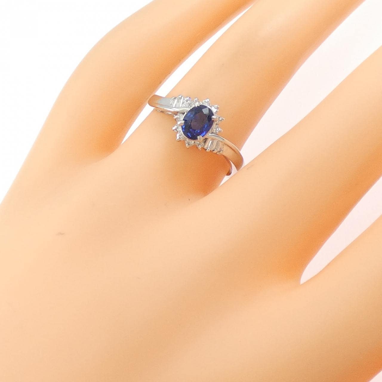 PT900 サファイヤ リング 0.65CT