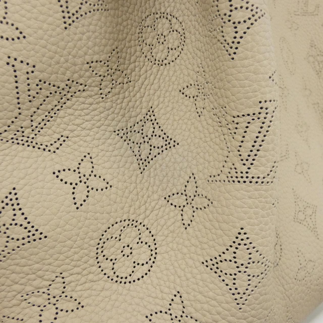 ルイヴィトン マヒナ ベラ トート M59201 バッグ