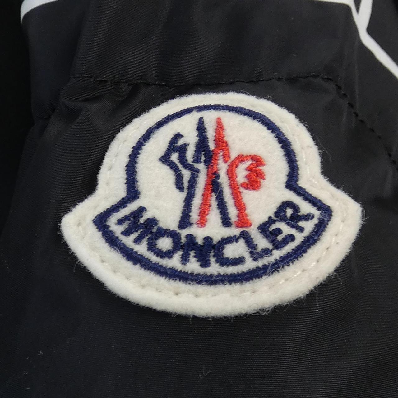 モンクレール MONCLER ダウンジャケット