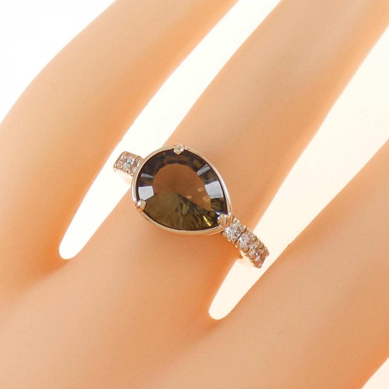 Veretta Ottava Quartz ring