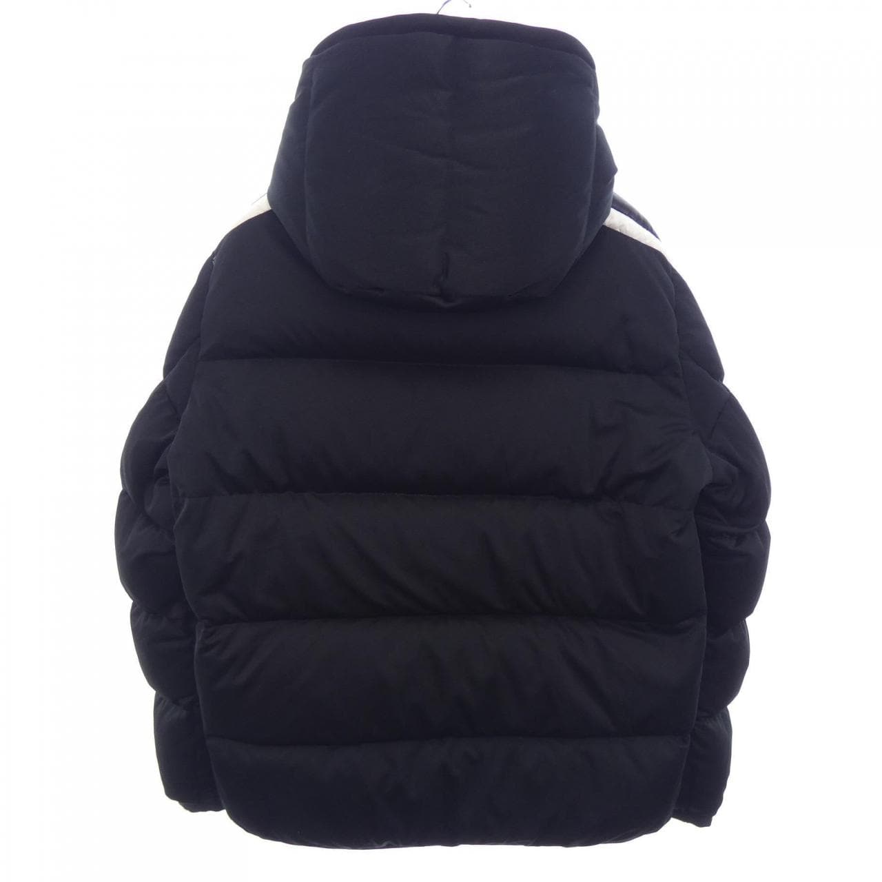 モンクレール MONCLER ダウンジャケット