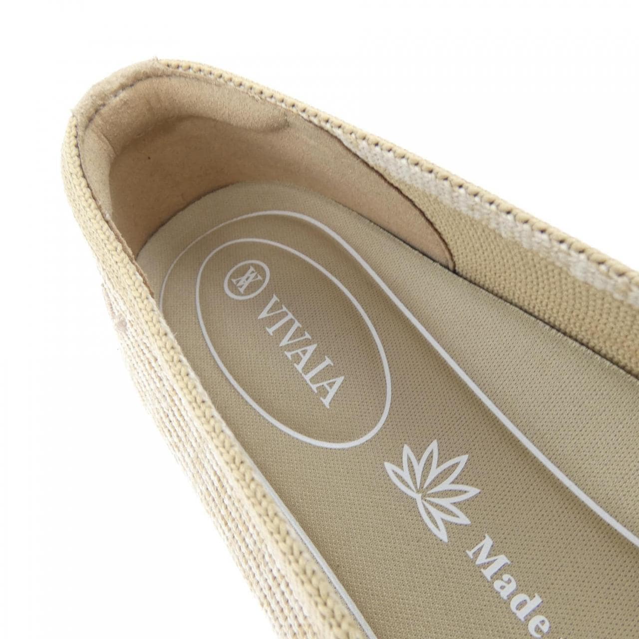 VIVALA フラットシューズ