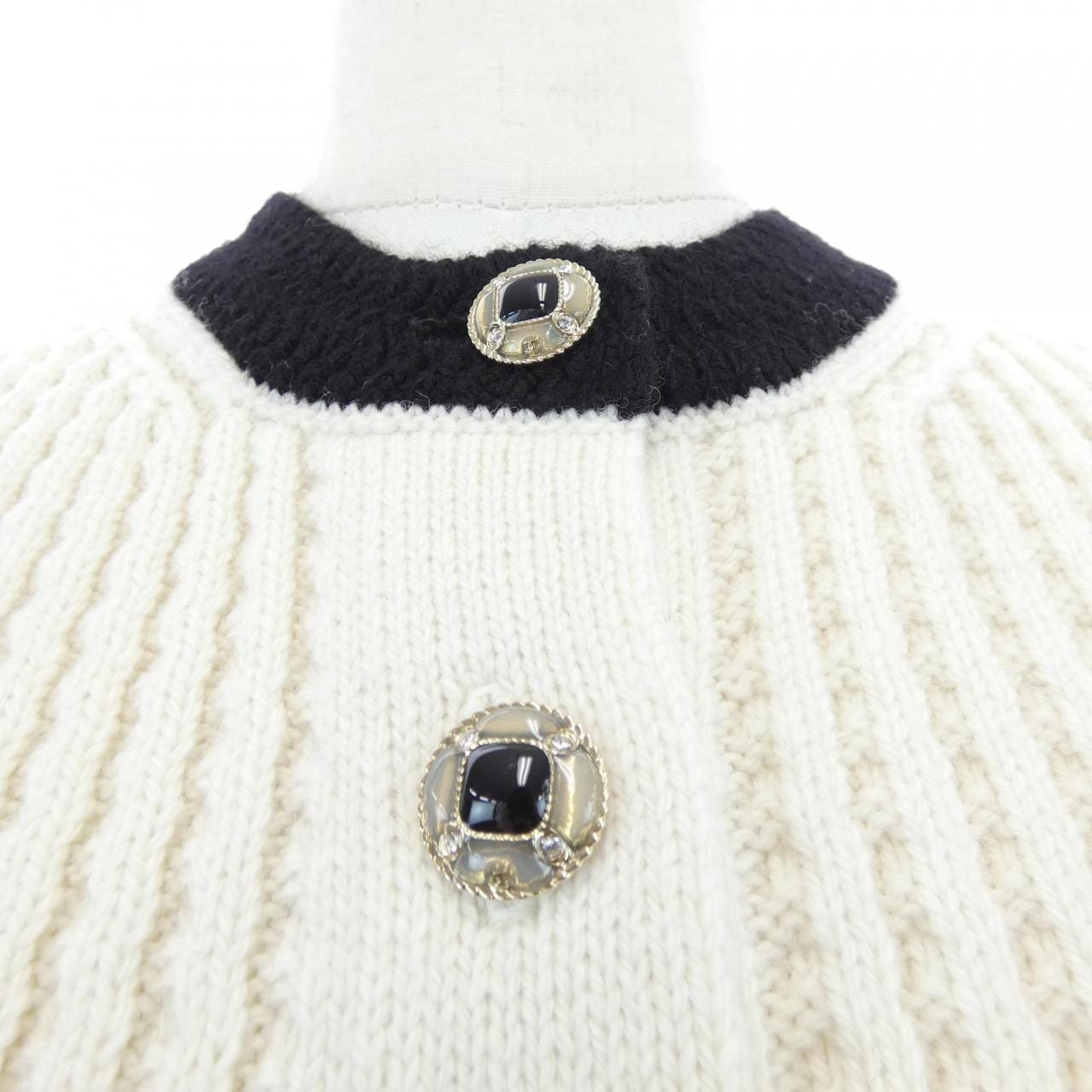 シャネル CHANEL COCO NEIGE P79691K11589 25N ノーカラージャケット