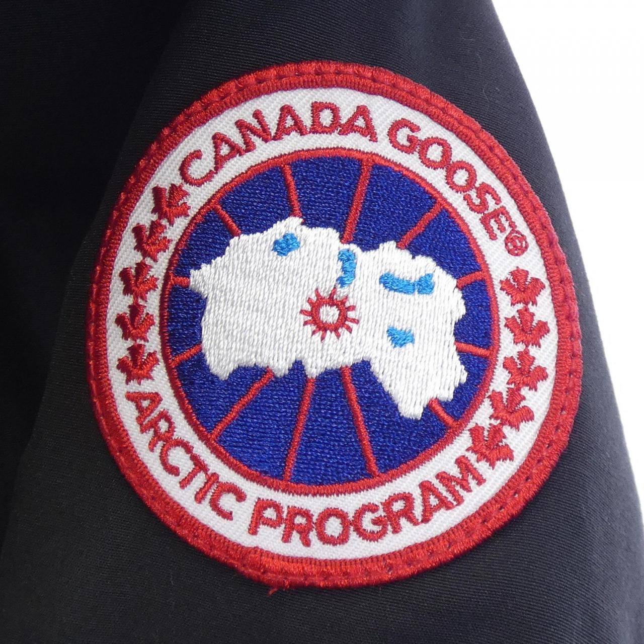 Canada goose CANADA GOOSE down jacket