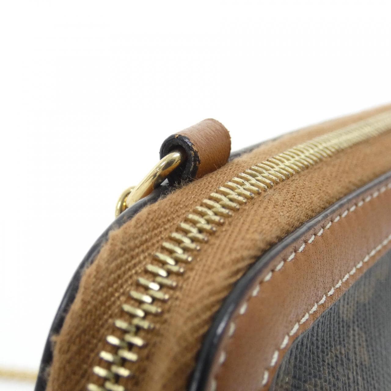 セリーヌ チェーン クラッチ 10E382CCH ショルダーバッグ