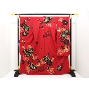 振袖　銀通し刺繍入り　友禅金彩加工