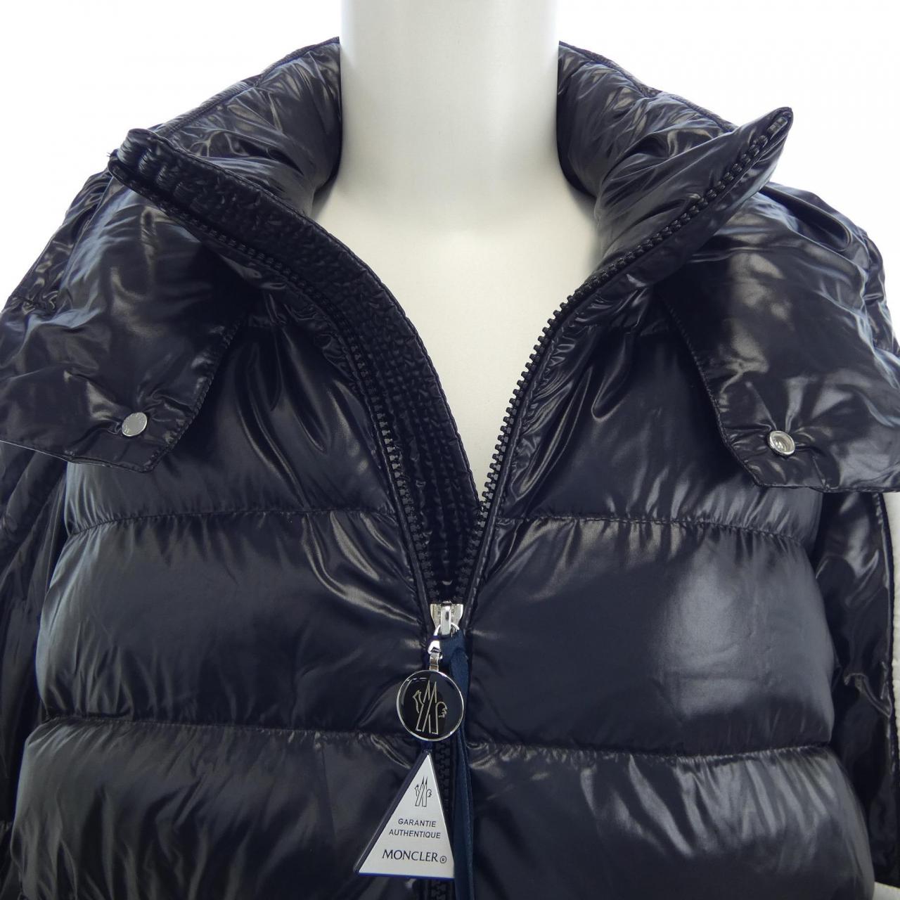 モンクレール MONCLER ダウンジャケット