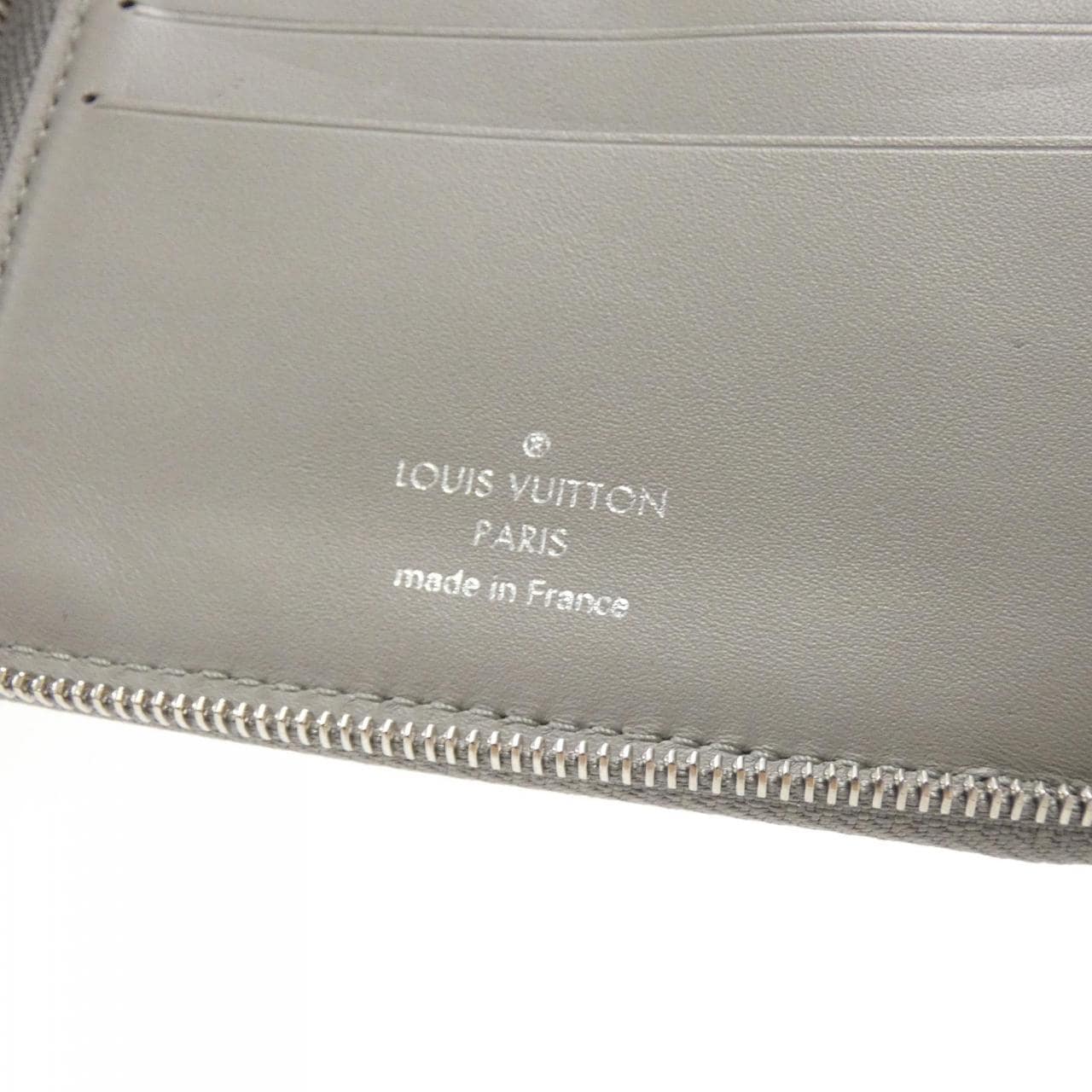 ルイヴィトン マヒナ ジッピー コンパクト ウォレット M81653 財布