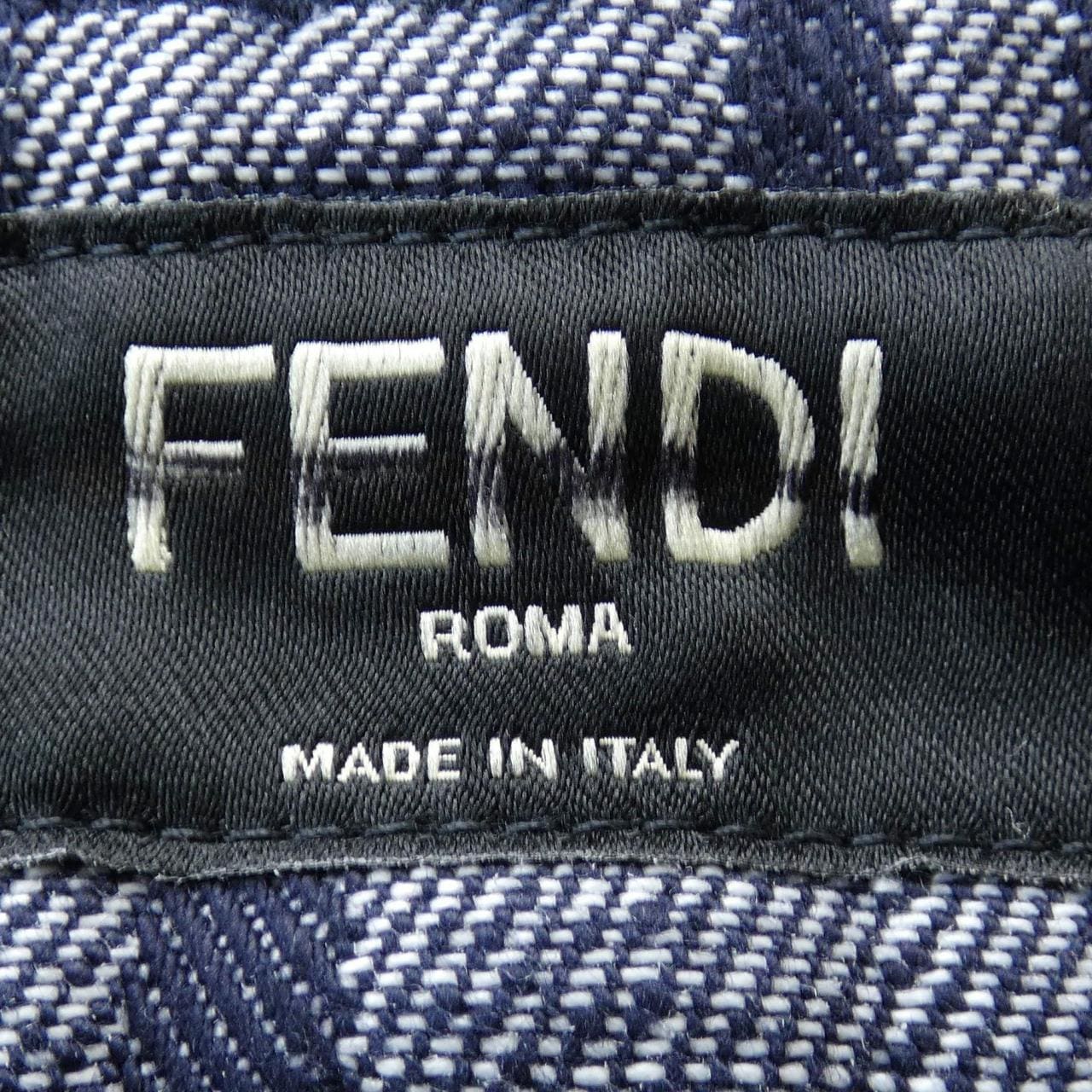 フェンディ FENDI FLP307 AMZ3 ショートパンツ