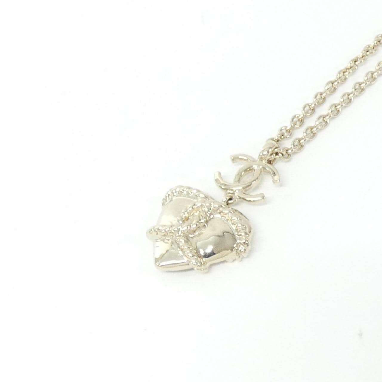 CHANEL ABE940 necklace