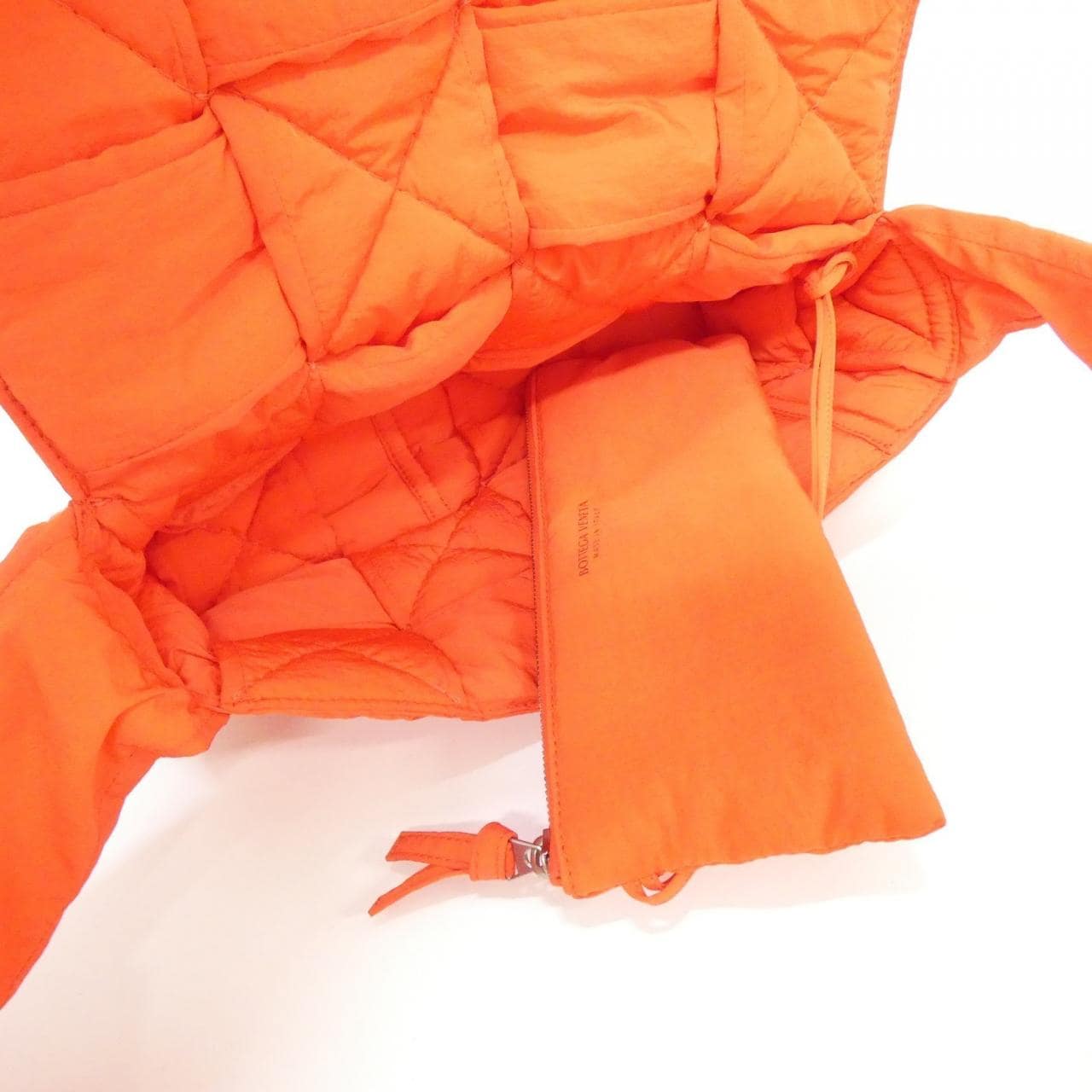 ボッテガヴェネタ 628951 VBO81 ショルダーバッグ