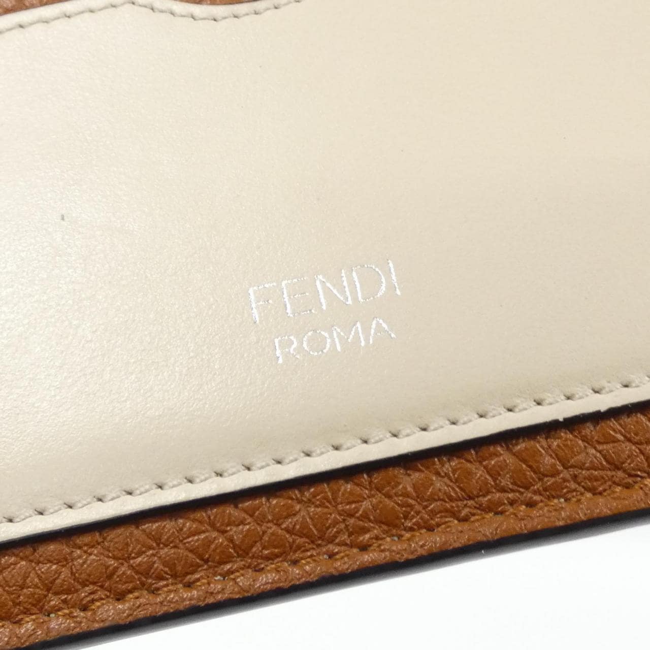 フェンディ ピーカブー 8M0489 A91B コインケース