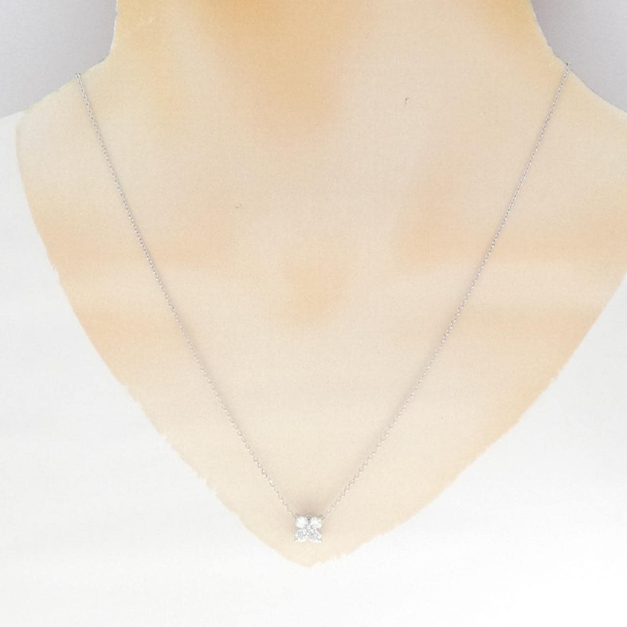 K18WG フラワー ダイヤモンド ネックレス 0.50CT