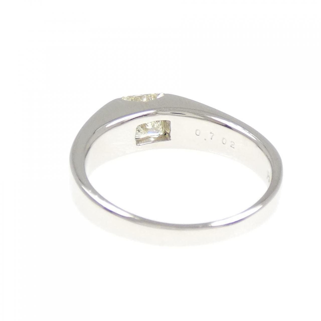 PT900 ダイヤモンド リング 0.702CT