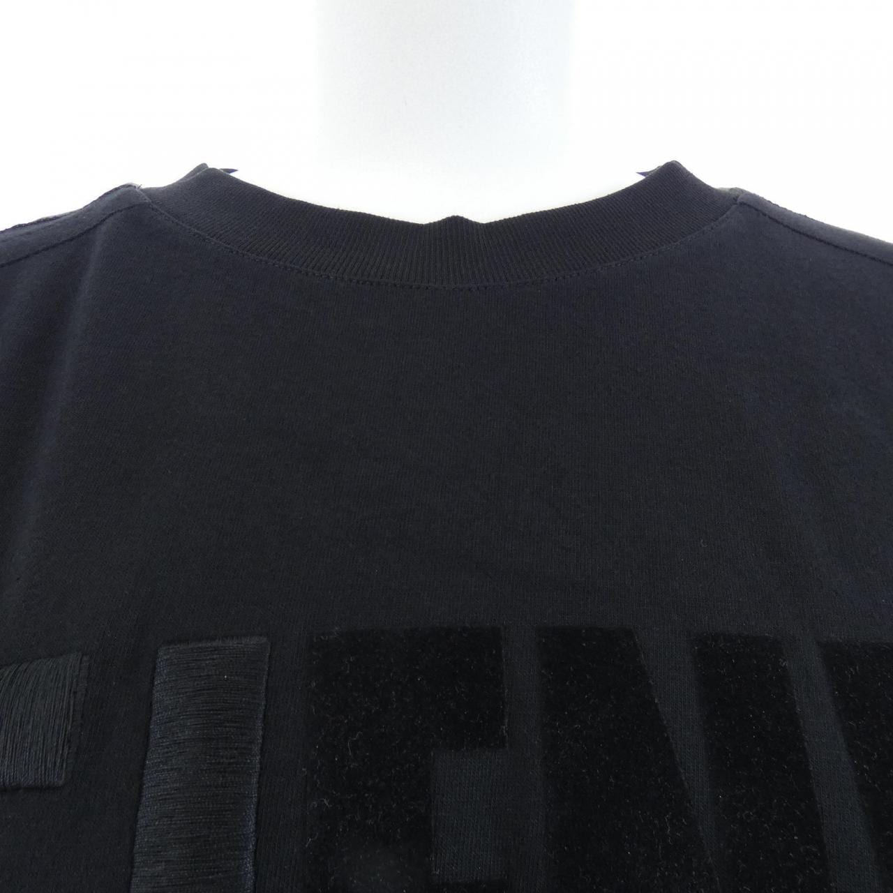 フェンディ FENDI FFモチーフ FS7088 A5HQ Tシャツ