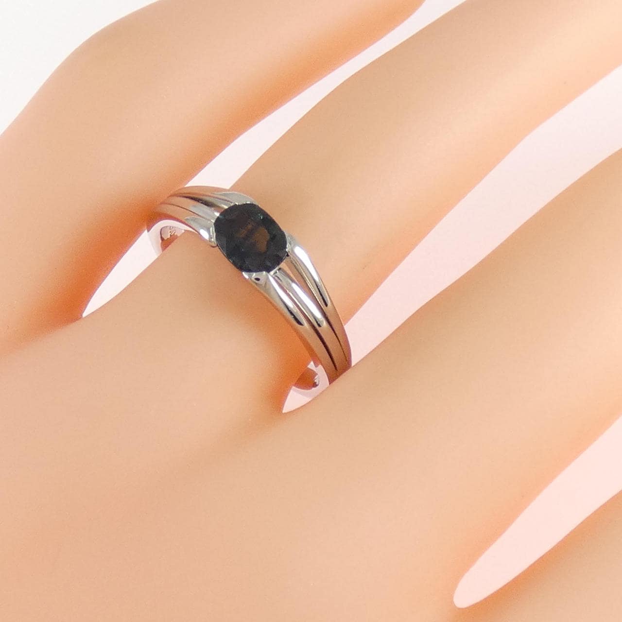 PT900 サファイヤ リング 0.60CT