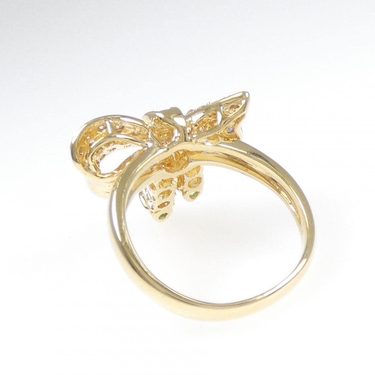 K18YG リボン エメラルド リング 0.25CT