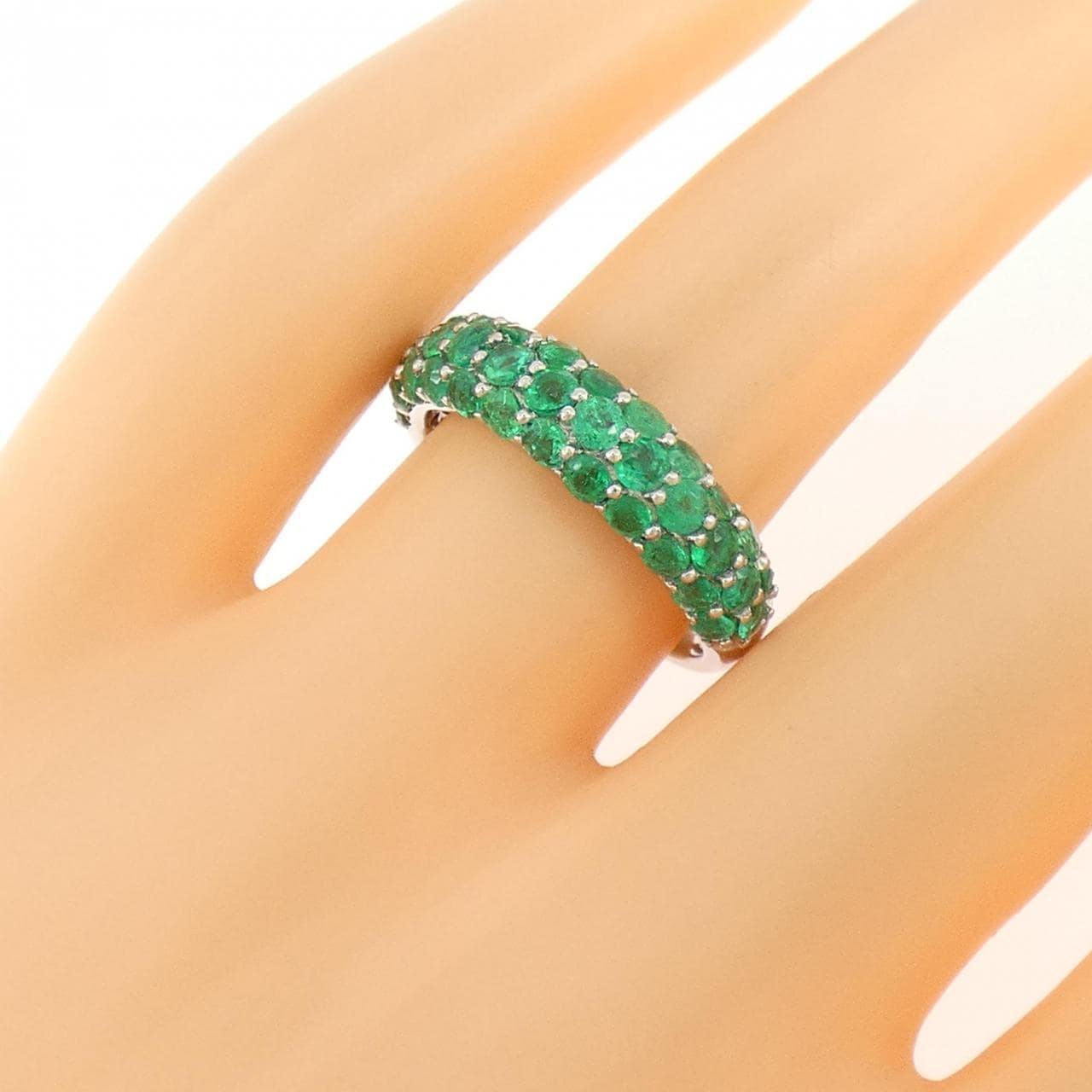 ジーエスティービー エメラルド リング 1.60CT
