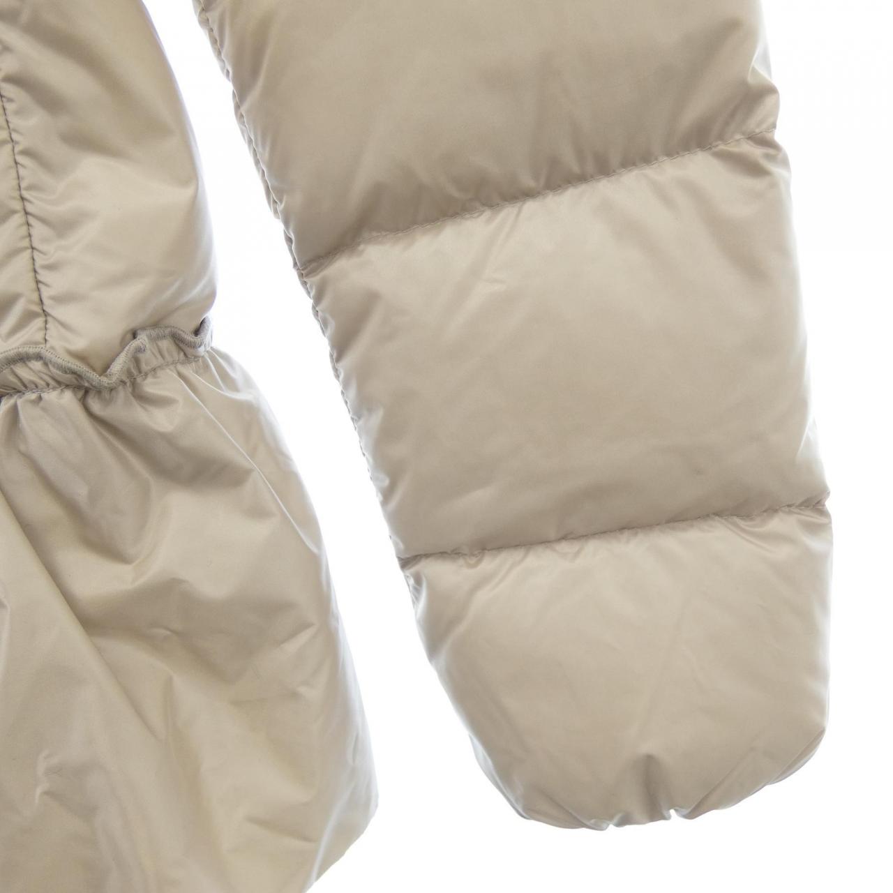モンクレール MONCLER ダウンジャケット