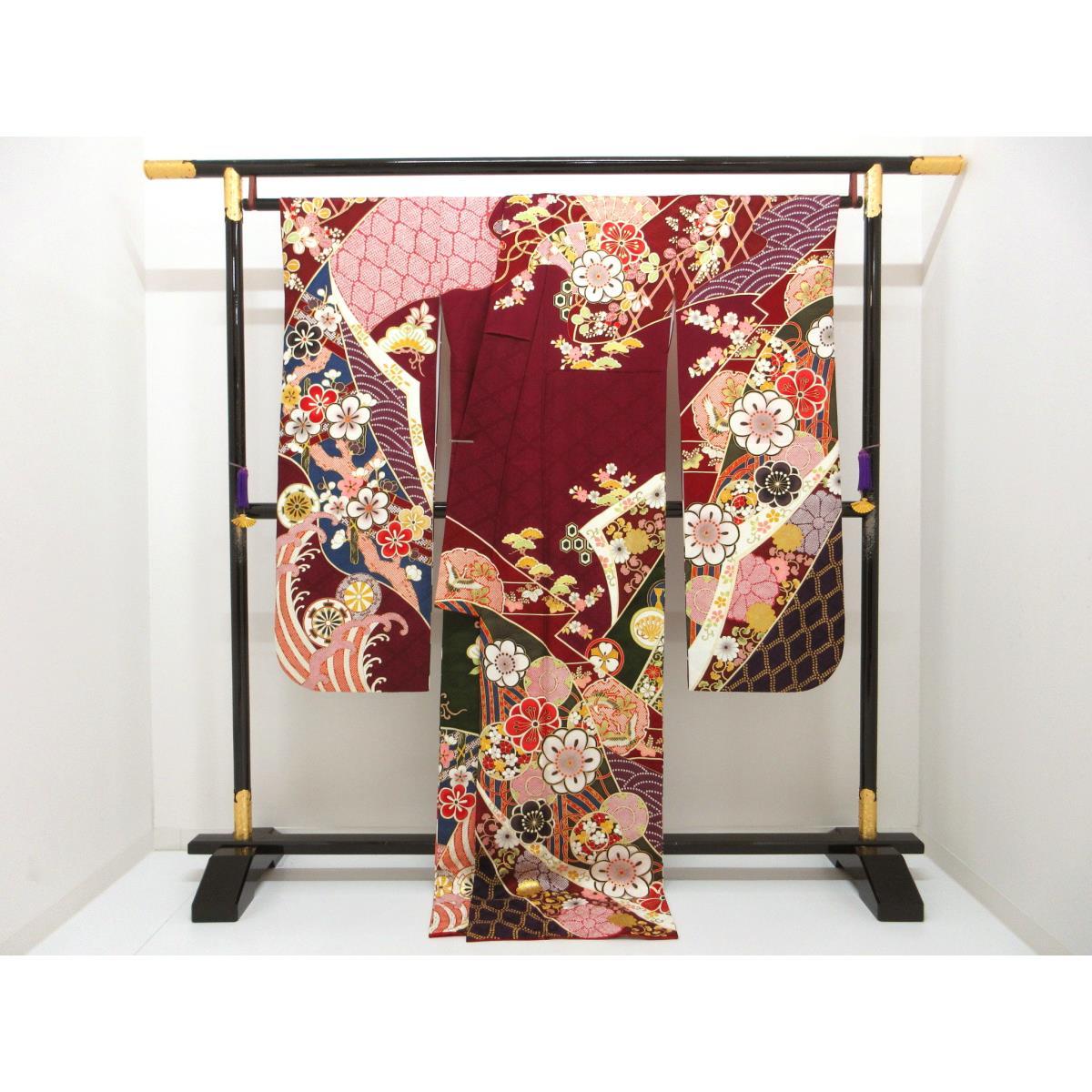 振袖　友禅金彩加工　刺繍入り　身幅２Ｌ寸