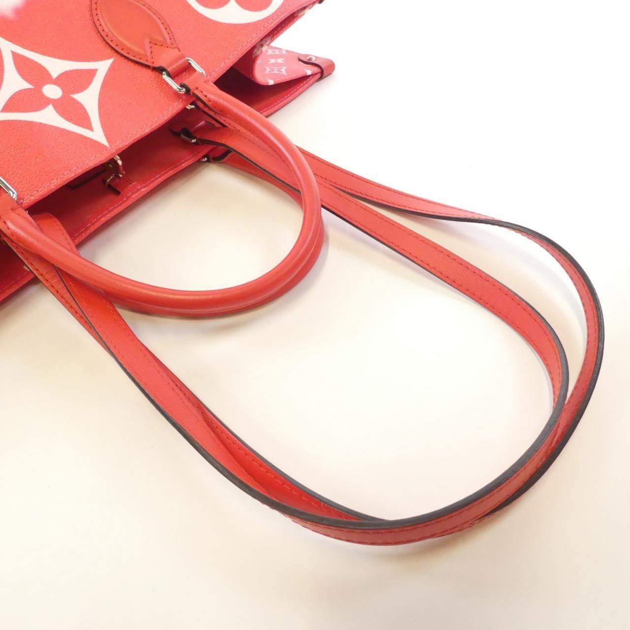 ルイヴィトン LVエスカル オンザゴー GM M45121 バッグ