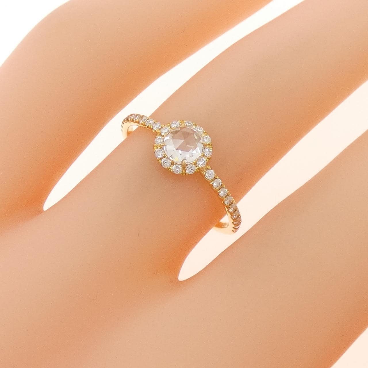 アーカー ヴィヴィアンローズ リング 0.30CT