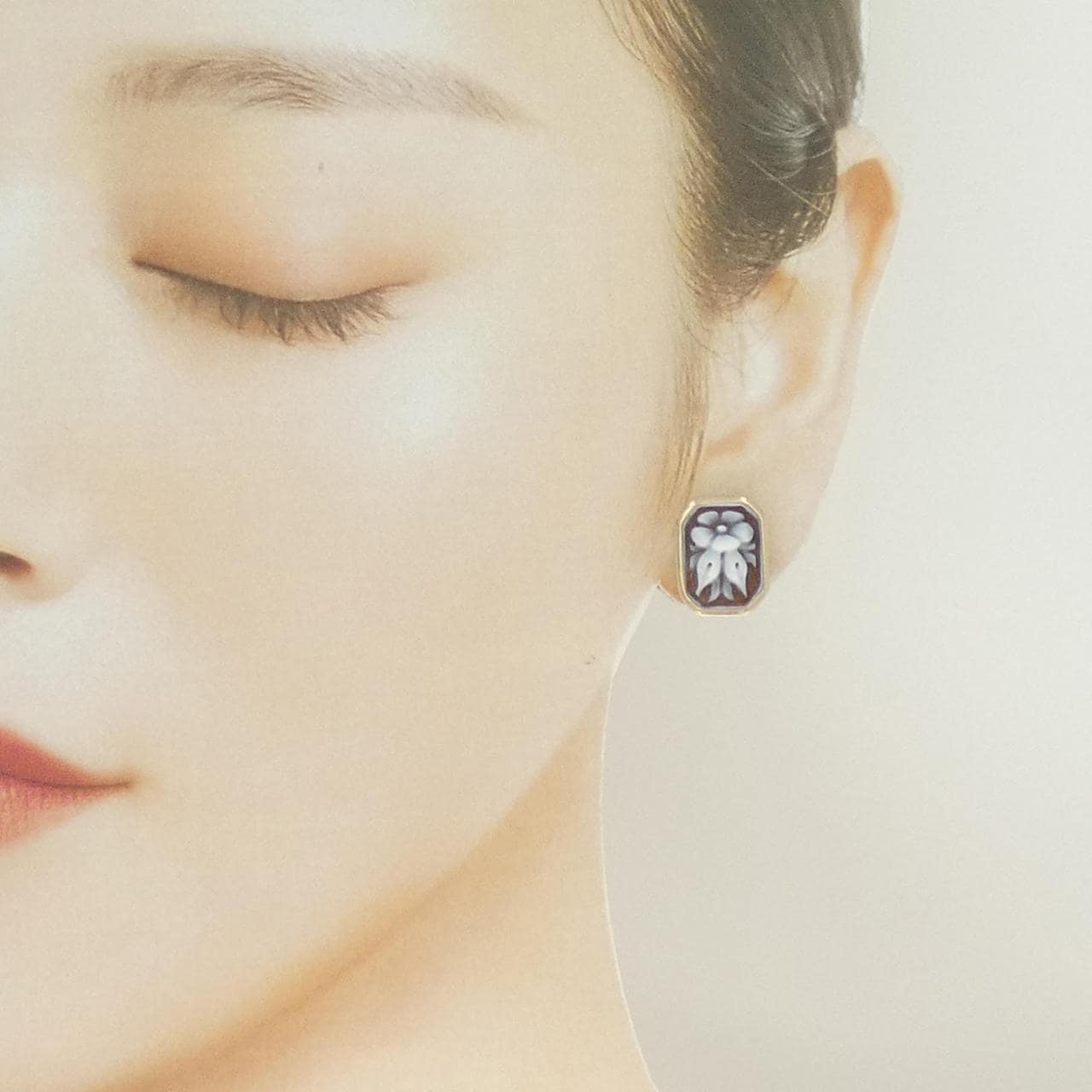 K18PG シェルカメオ ピアス