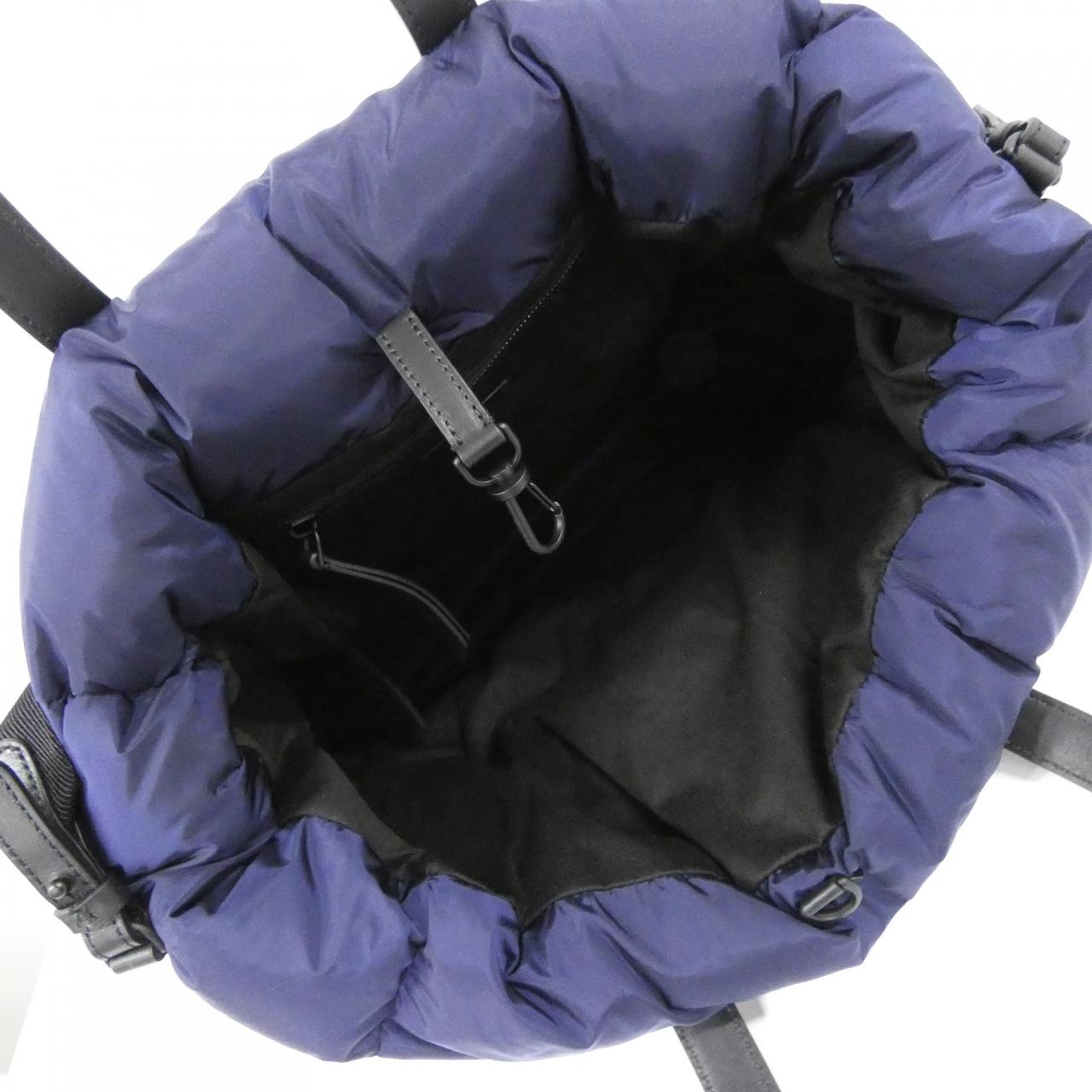 【新品】モンクレール NEW CARADOC 5D00010 M7451 ショルダーバッグ