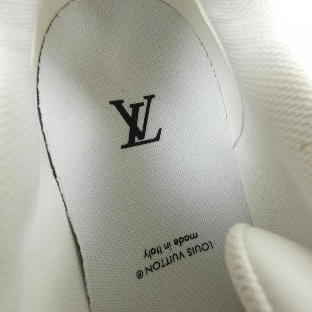 ルイヴィトン LOUIS VUITTON LVトレイナーライン NIGO DUCK スニーカー