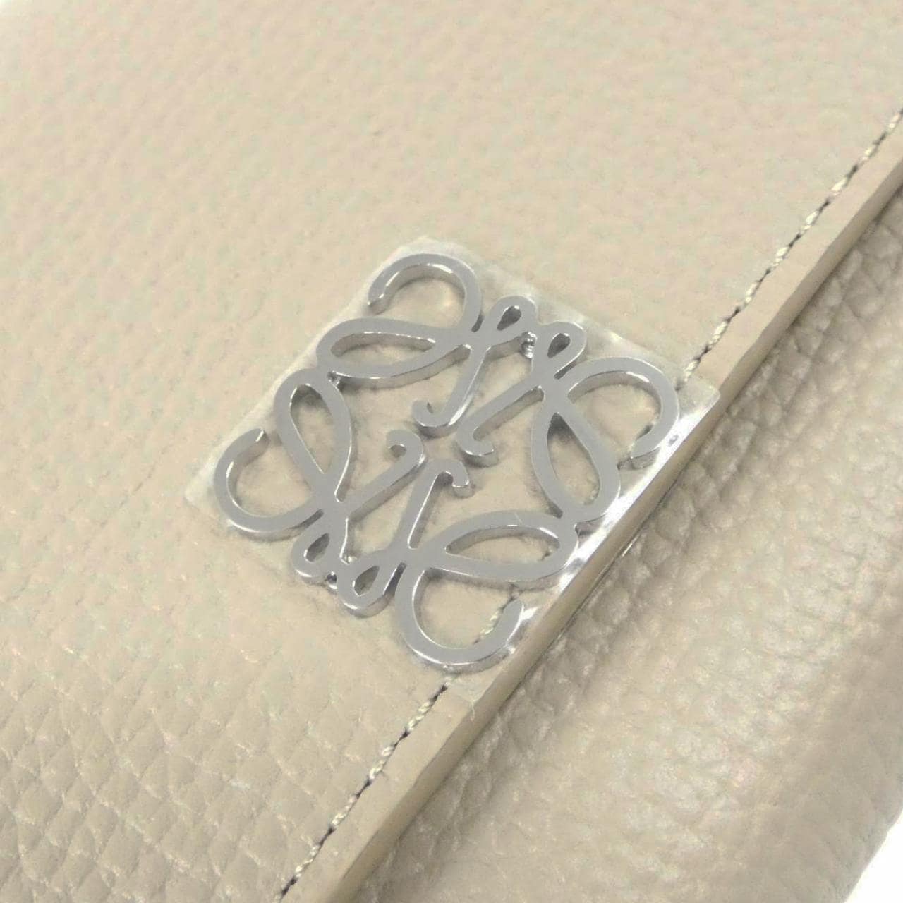 【新品】ロエベ アナグラム スモール バーティカル ウォレット C821S33X12 財布