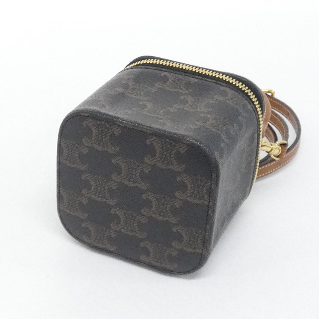 セリーヌ 10J762CZ1 バッグ