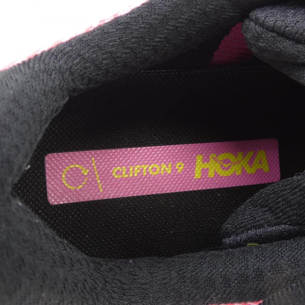 ホカオネオネ HOKA ONE ONE スニーカー